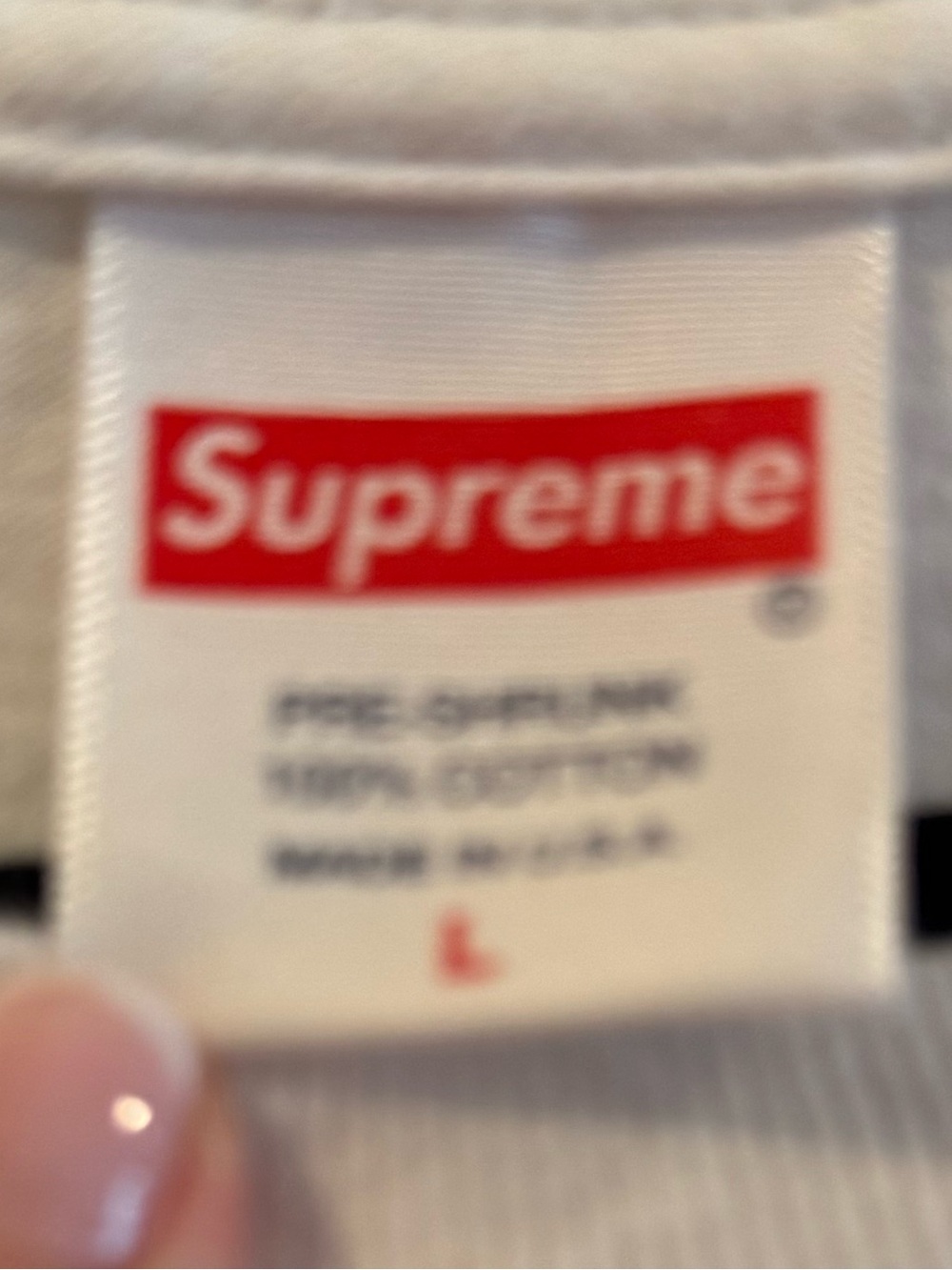 Supreme White T-Shirt with Black Script Logo - Picture 3 of 3